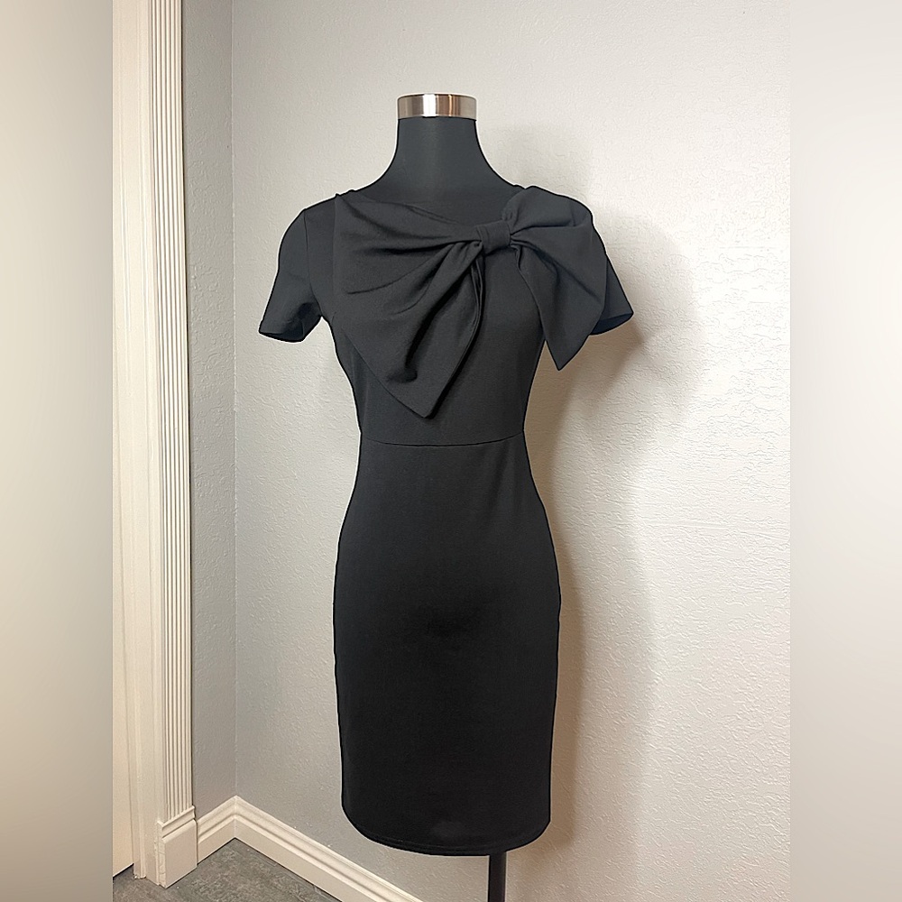 Cute black dress
